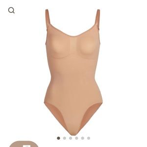 SKIMS SCULPTING BODY SUIT